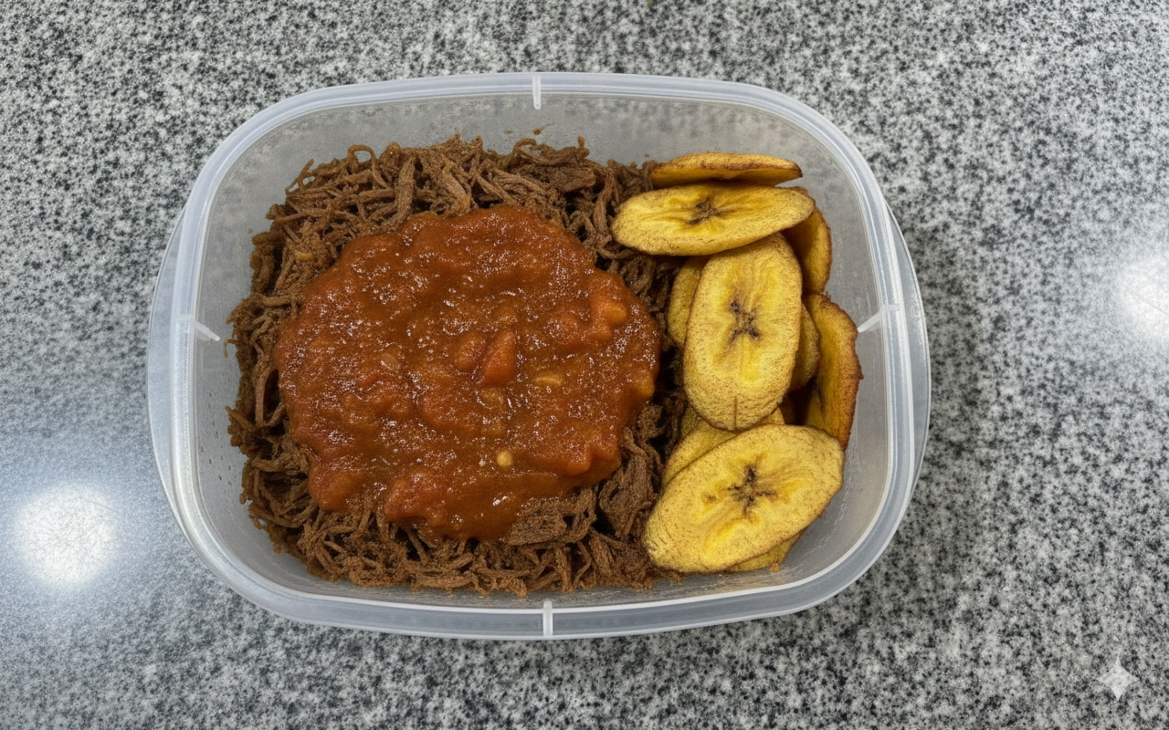 Res Desmechada + Plátano Maduro